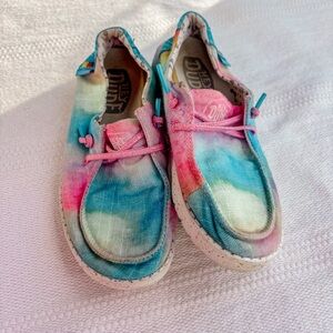 Hey Dude Youth Wendy Dreamer Magic casual shoes with a rainbow  size youth 1
